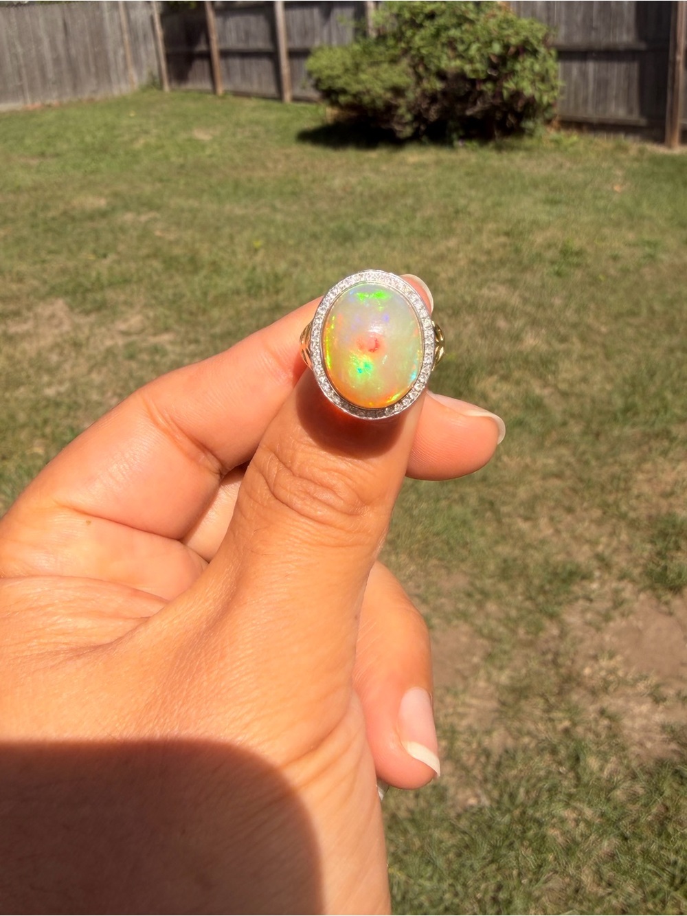 14k Yellow Gold Opal & Diamond Ring size 7.